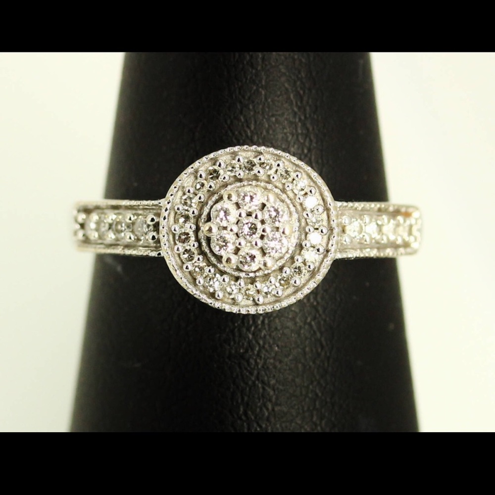 Diamond halo ring size 7